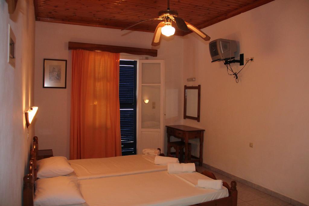 Theodora Studios Geni  Bagian luar foto