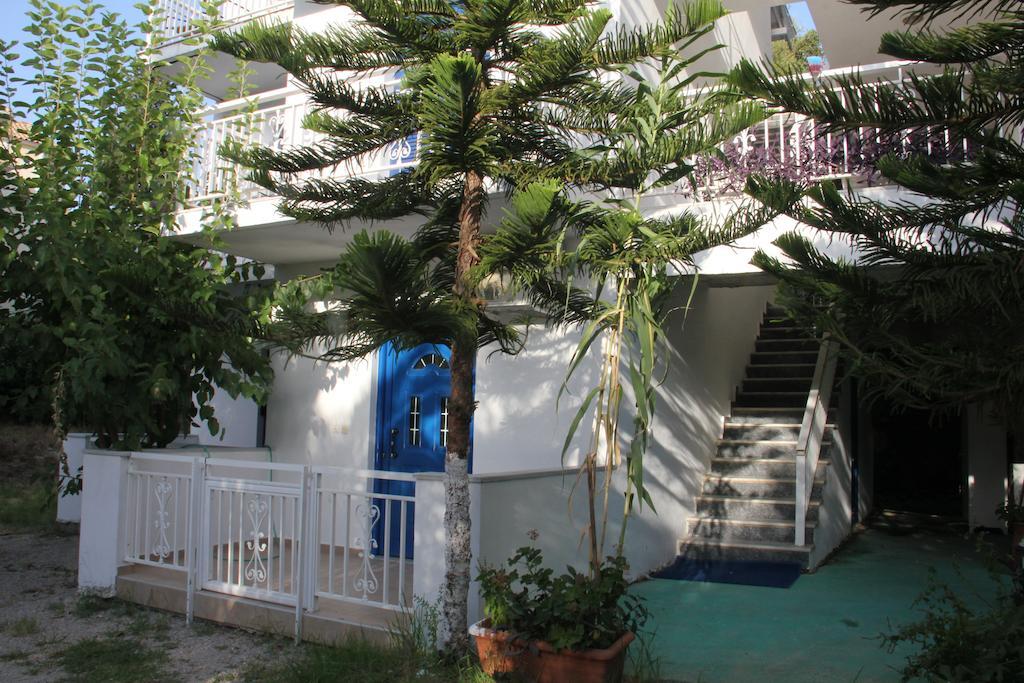 Theodora Studios Geni  Bagian luar foto
